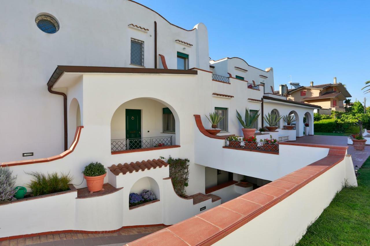 L'Ippocampo Guest House Sabaudia Exterior photo
